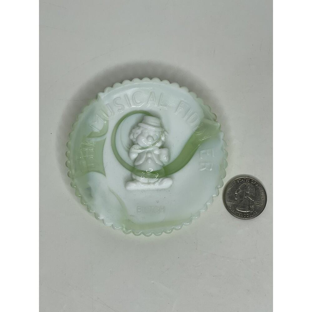 Mosser Glass Green & White Slag The Musical Fiddler‎ Butch 3.5" Plate Vintage